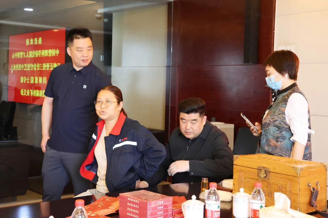 Caring for Employees’ Well-being, Warming the Grassroots and Nurturing Hearts Caring for Employees’ Well-being, Warming the Grassroots and Nurturing Hearts